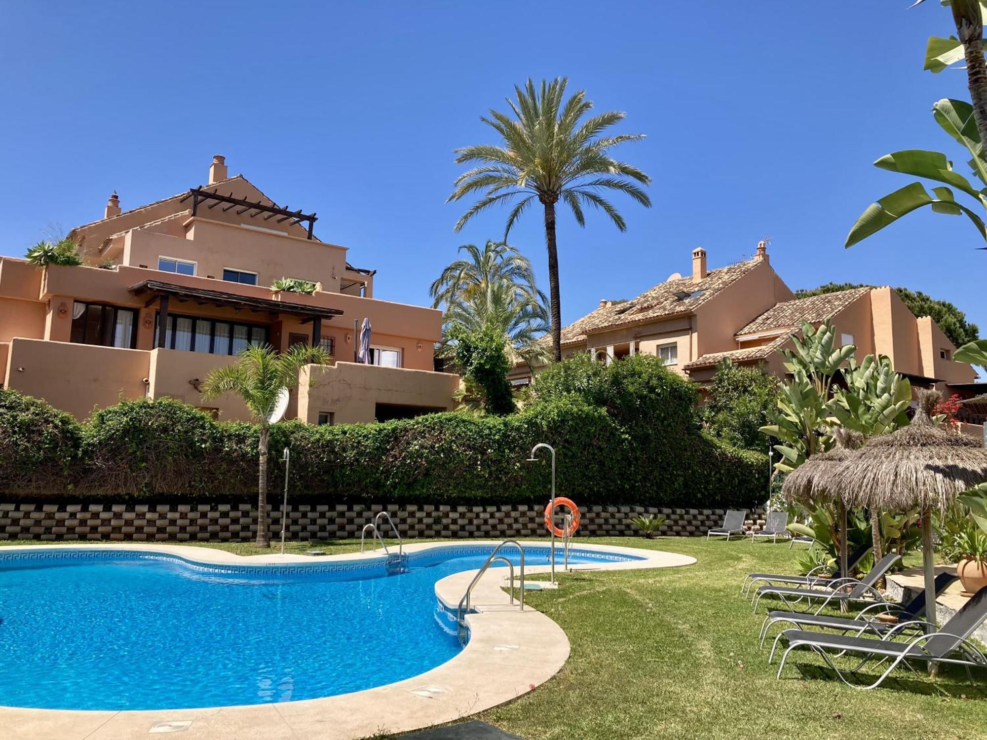 Las Lomas - Pool, Terrace & View Marbella Buitenkant foto